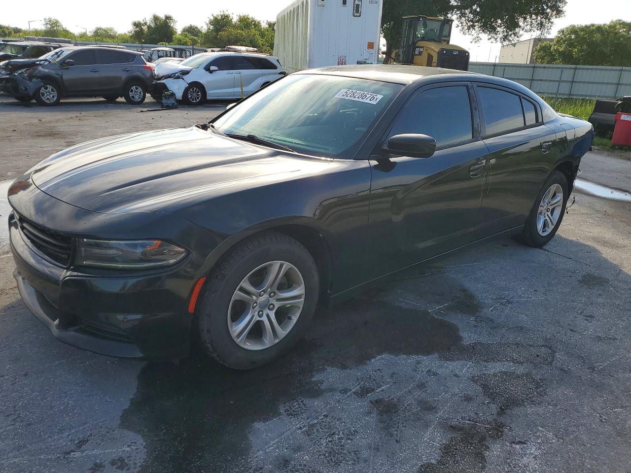 2019 Dodge Charger SXT, VIN 2C3CDXBG2KH745727 — Rear end