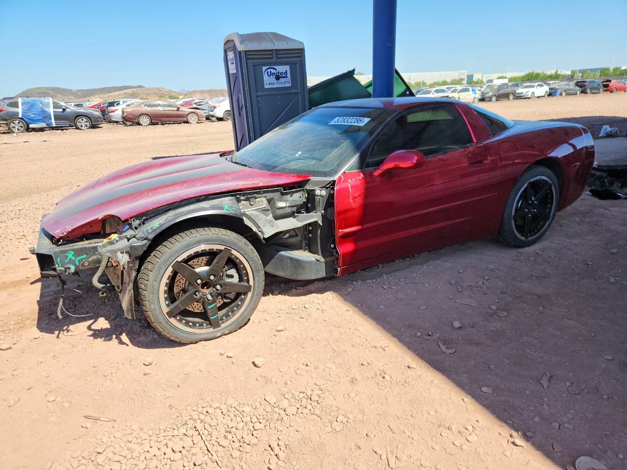 2002 Chevrolet Corvette, VIN 1G1YY22G325132573 — Front end