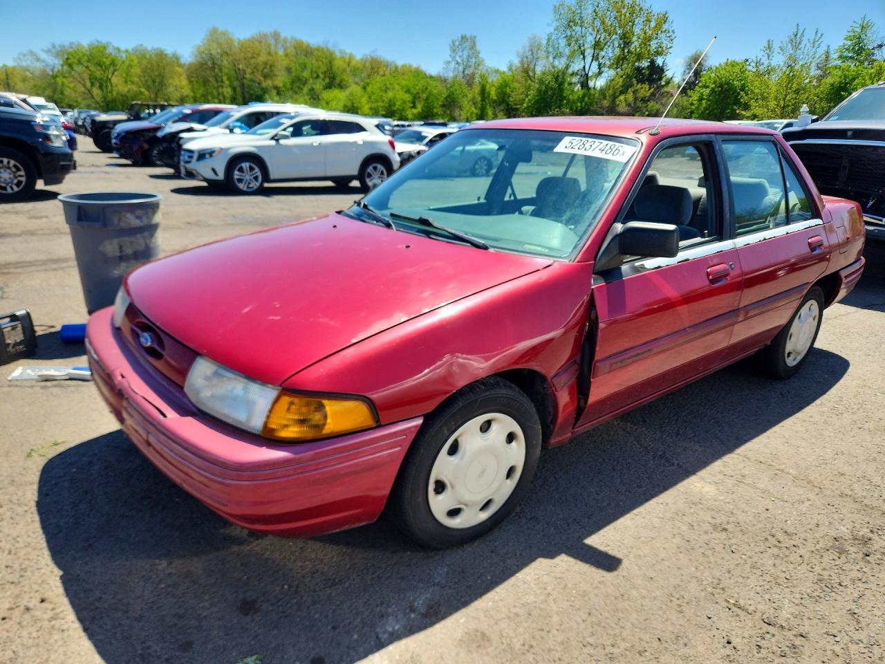 1995 Ford Escort LX, VIN 3FASP13J8SR200616 — Side