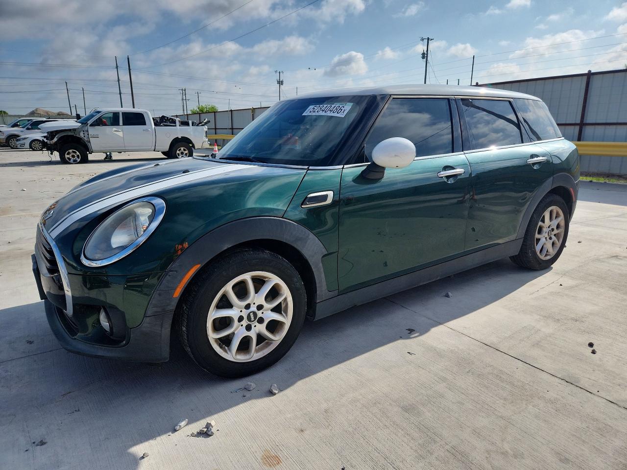 2016 MINI Clubman, VIN WMWLN5C50G2B35058 — Front end