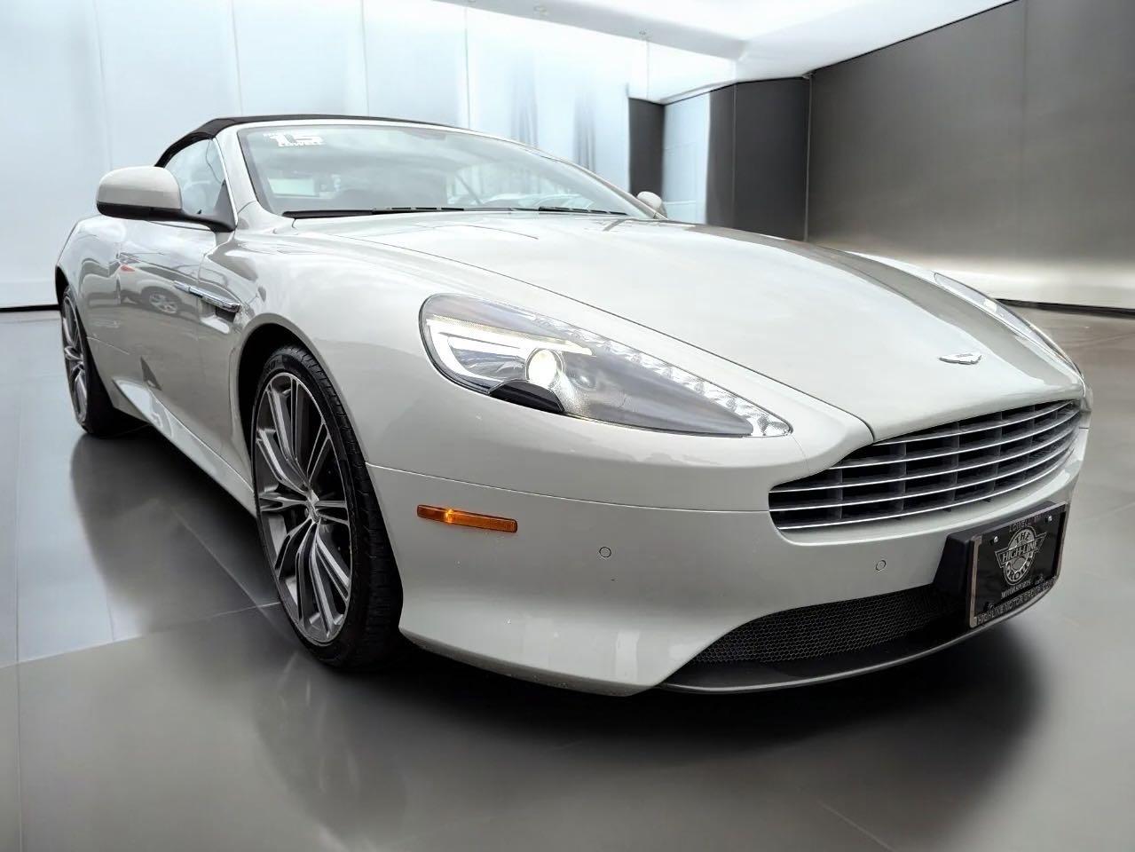 2015 Aston Martin DB9, VIN SCFFDAFM0FGB167XX — Normal wear