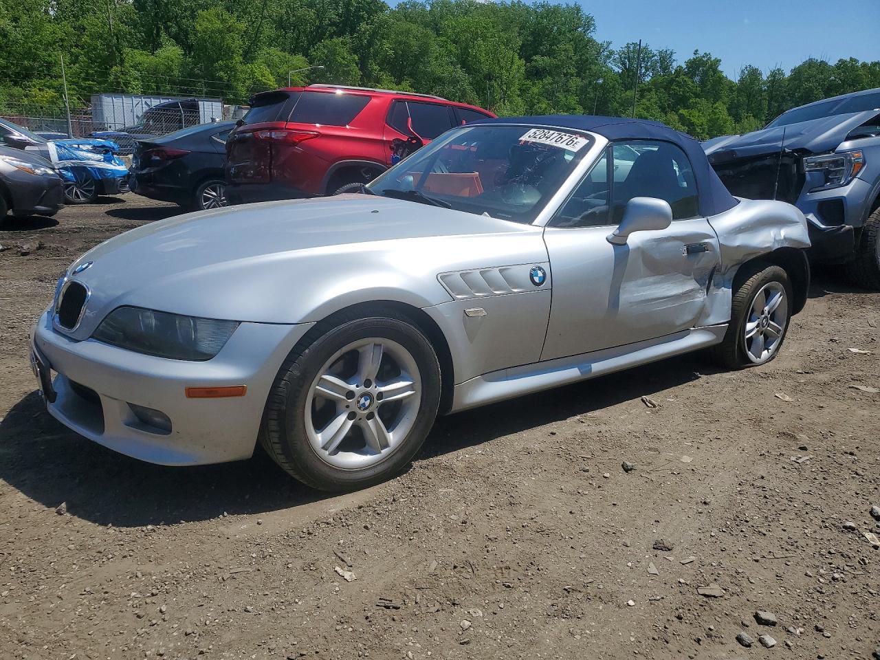 2001 BMW Z3 2.5, VIN WBACN33431LK47802 — Side