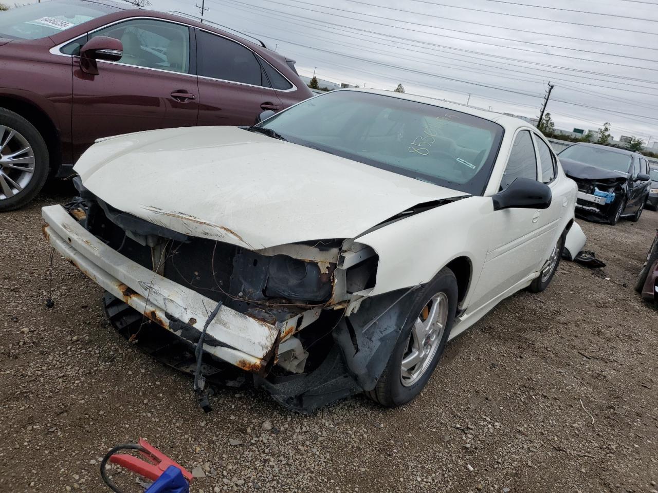 2004 Pontiac Grand Prix GT2, VIN 2G2WS542241205539 — Front end