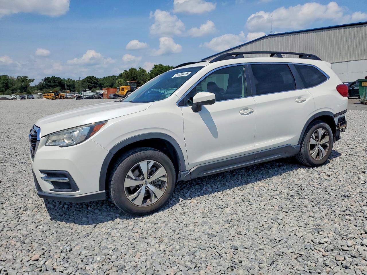 2021 Subaru Ascent Premium, VIN 4S4WMAFD0M3456451 — Side