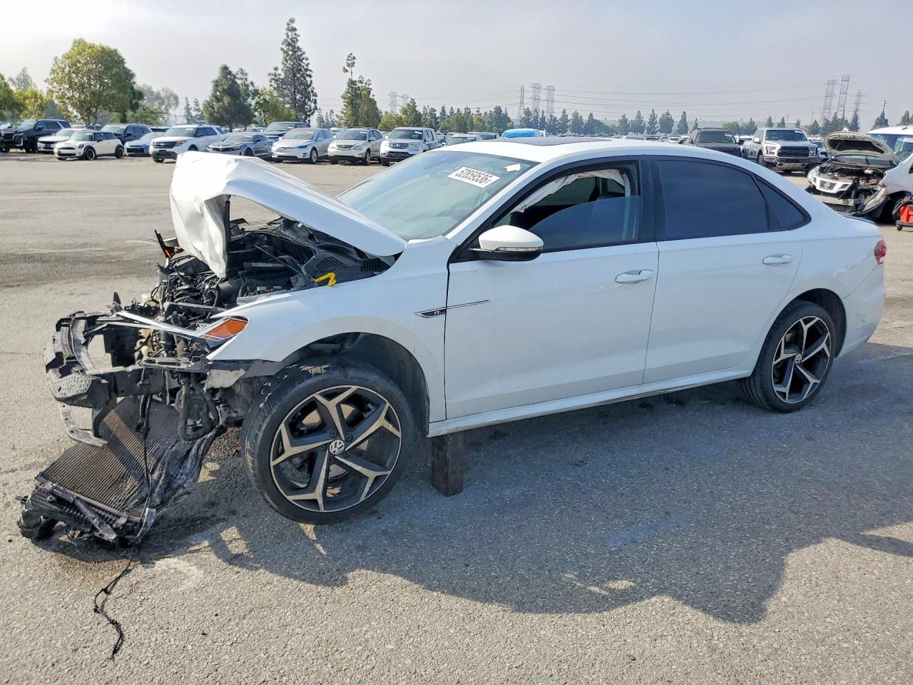 2020 Volkswagen Passat R-Line, VIN 1VWMA7A3XLC018828 — Front end