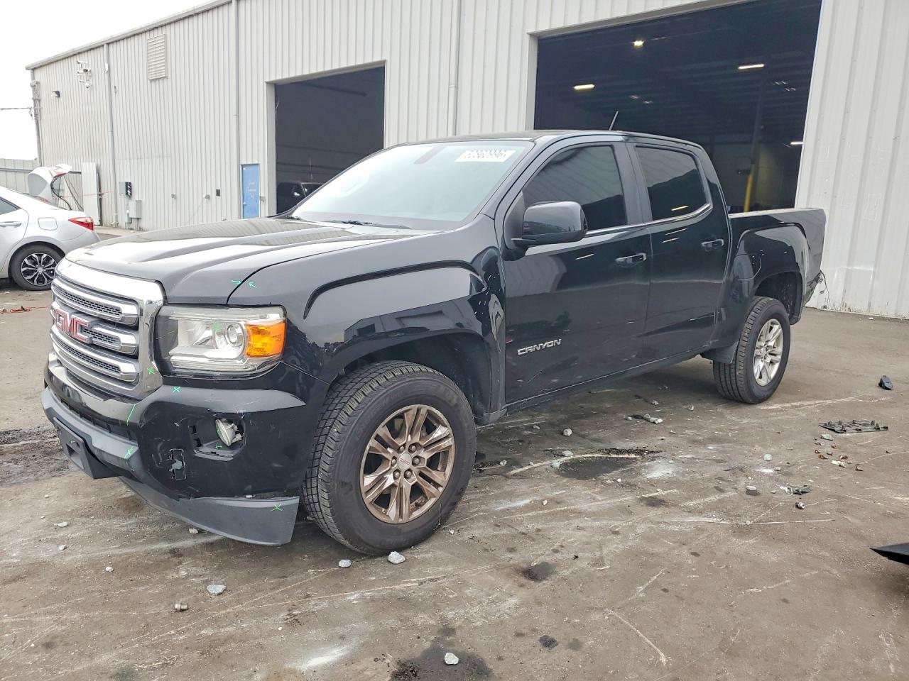 2020 GMC Canyon 2WD SLE, VIN 1GTG5CEN4L1117519 — Rear end
