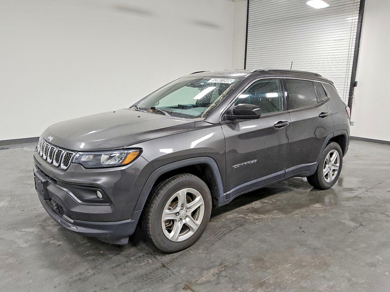 2023 Jeep Compass Latitude, VIN 3C4NJDBN7PT531275 — Minor dents and scratches
