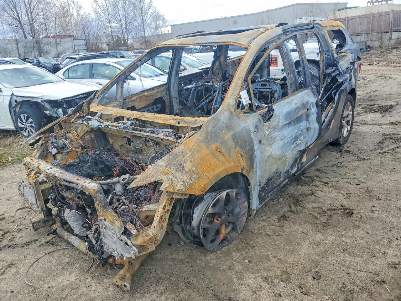2017 Chrysler Pacifica Touring L Plus, VIN 2C4RC1EG7HR769638 — Burn