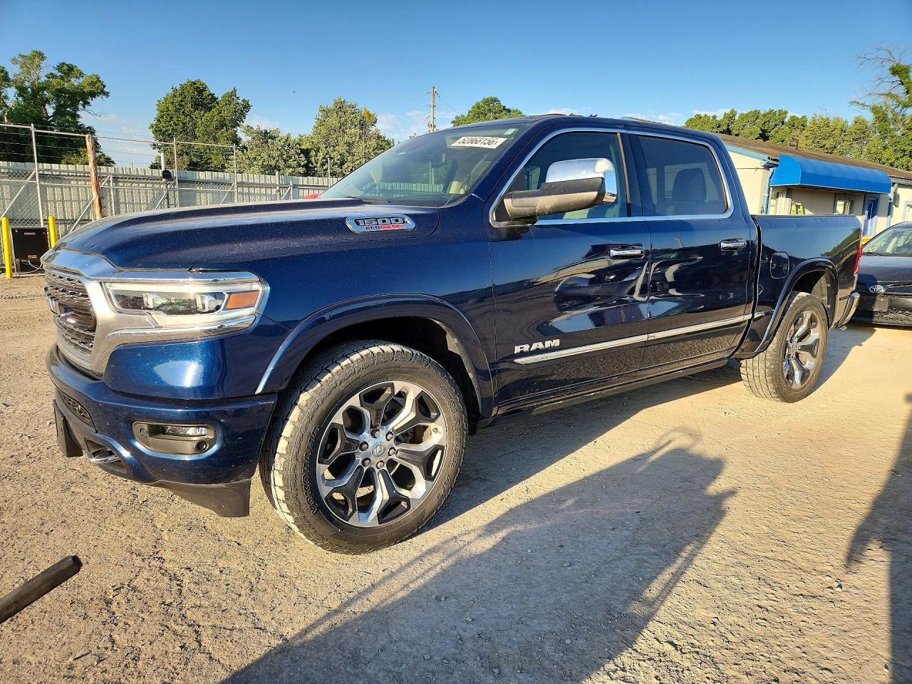 2021 Ram 1500 Limited, VIN 1C6SRFHM9MN683339 — Град