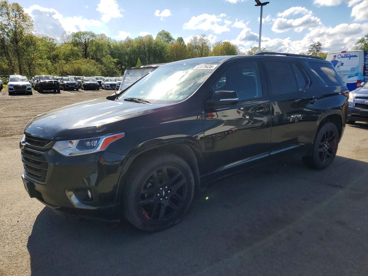 2019 Chevrolet Traverse Premier, VIN 1GNEVKKW2KJ181787 — Minor dents and scratches