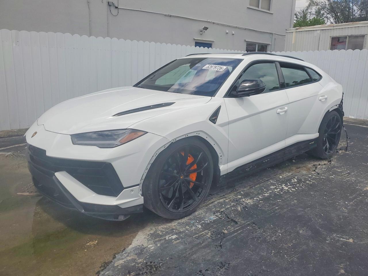 2024 Lamborghini Urus S, VIN ZPBUB3ZL3RLA31452 — Front end