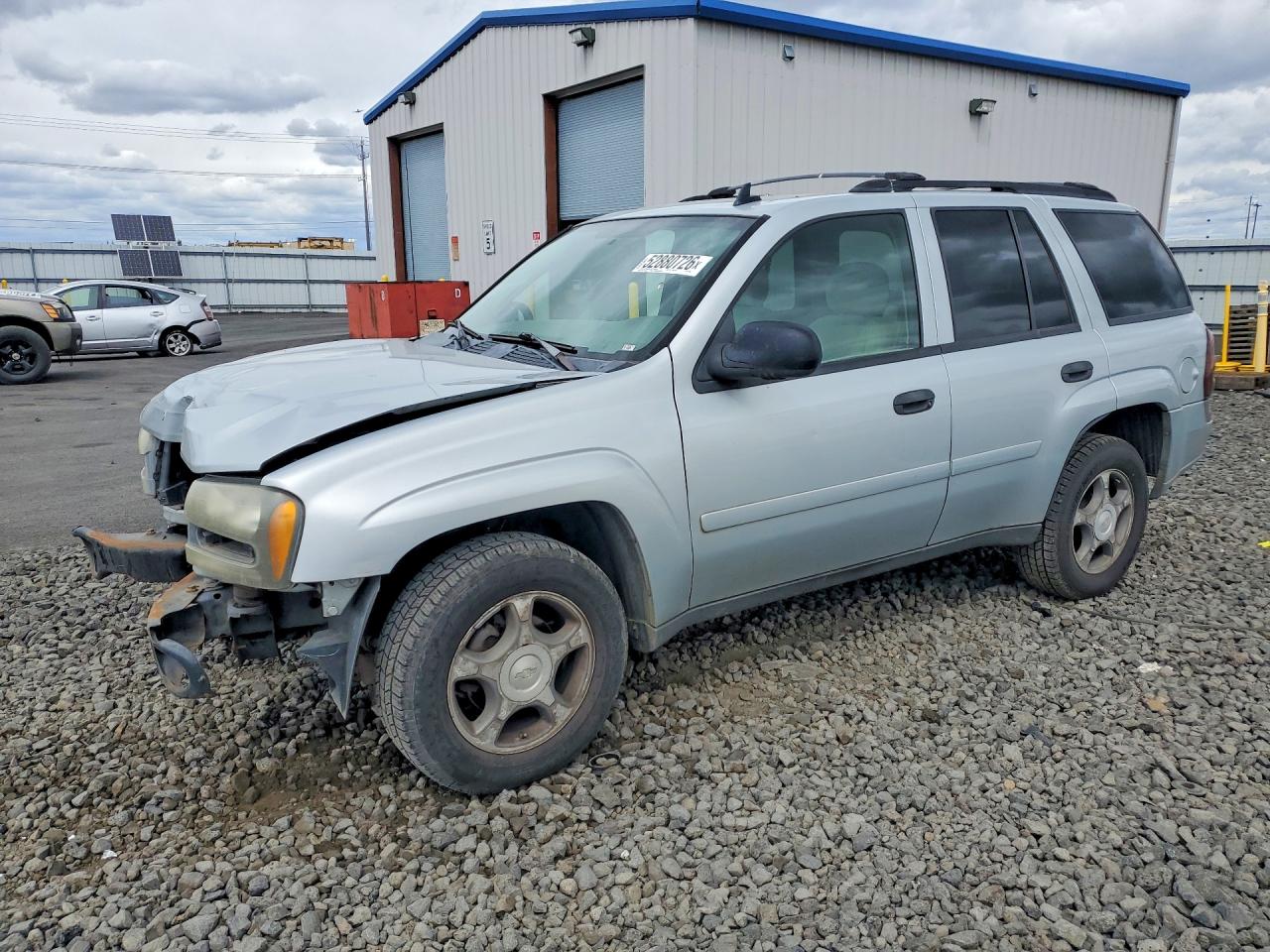 2007 Chevrolet TrailBlazer LT, VIN 1GNDS13S072195943 — Front end