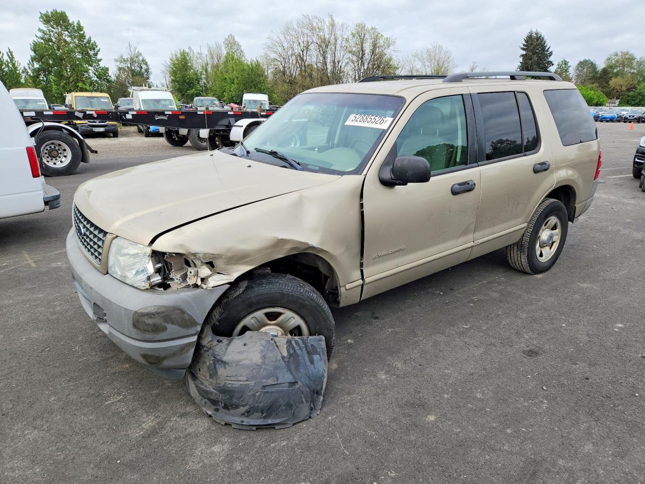 2002 Ford Explorer XLS, VIN 1FMZU72K62ZC75529 — Front end