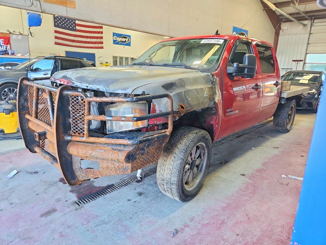 2010 GMC Sierra 2500HD SLE, VIN 1GT4K0B68AF132743 — Engine fire