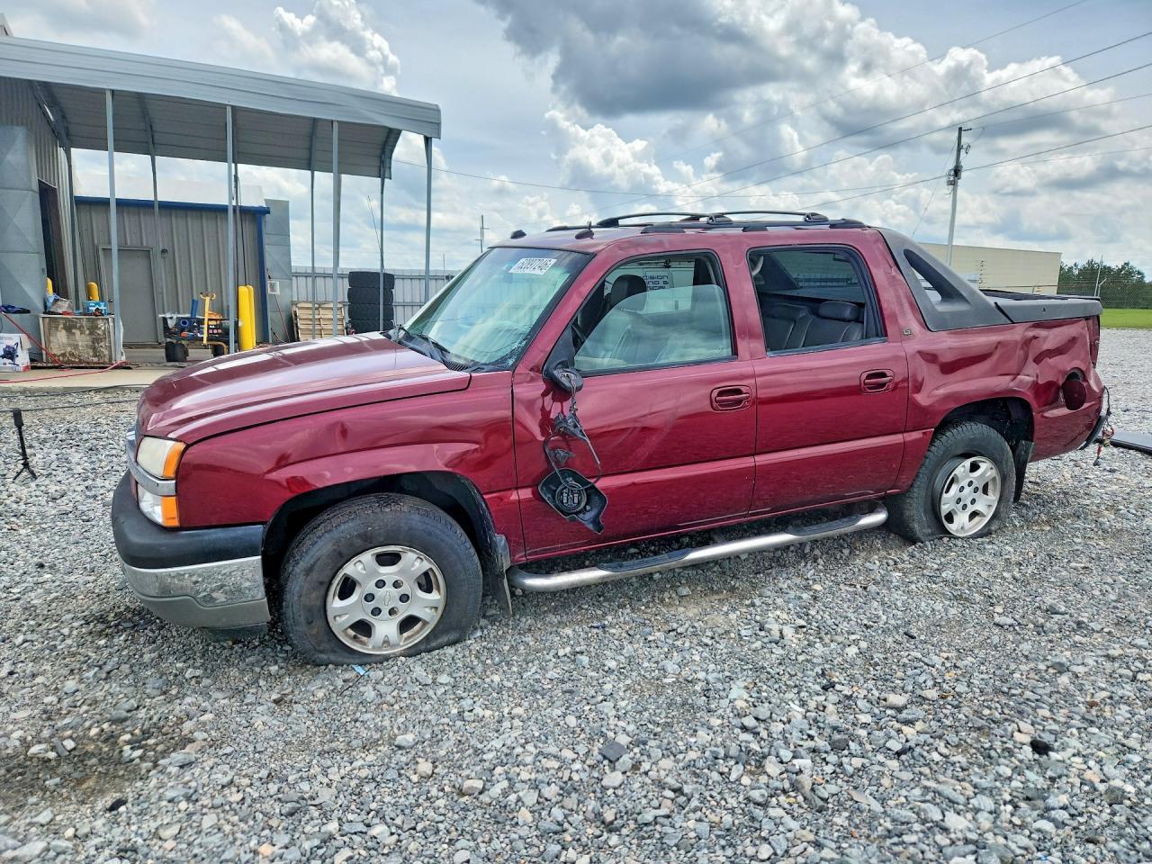 2005 Chevrolet Avalanche LS, VIN 3GNEC12Z45G205605 — Rollover
