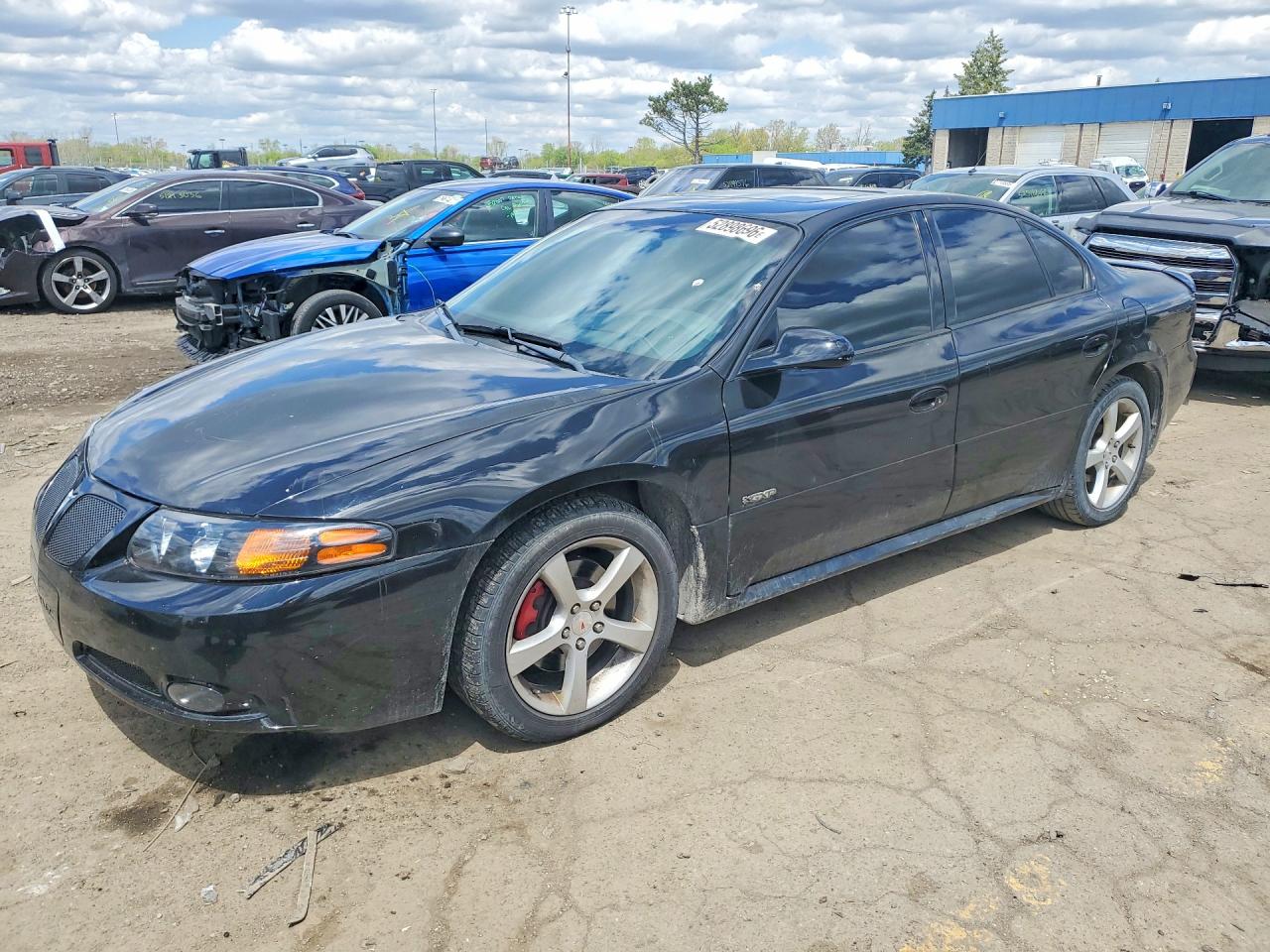 2005 Pontiac Bonneville GXP, VIN 1G2HZ54Y85U234185 — Front end