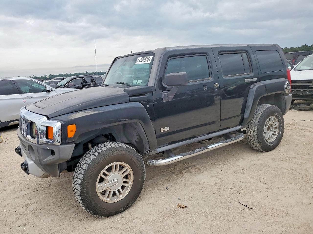 2008 Hummer H3 Luxury, VIN 5GTEN13E288133921 — Normal wear