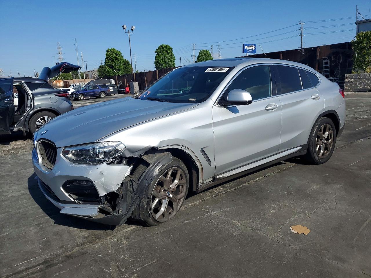 2021 BMW X4 xDrive30i, VIN 5UX2V1C02M9H86995 — Front end