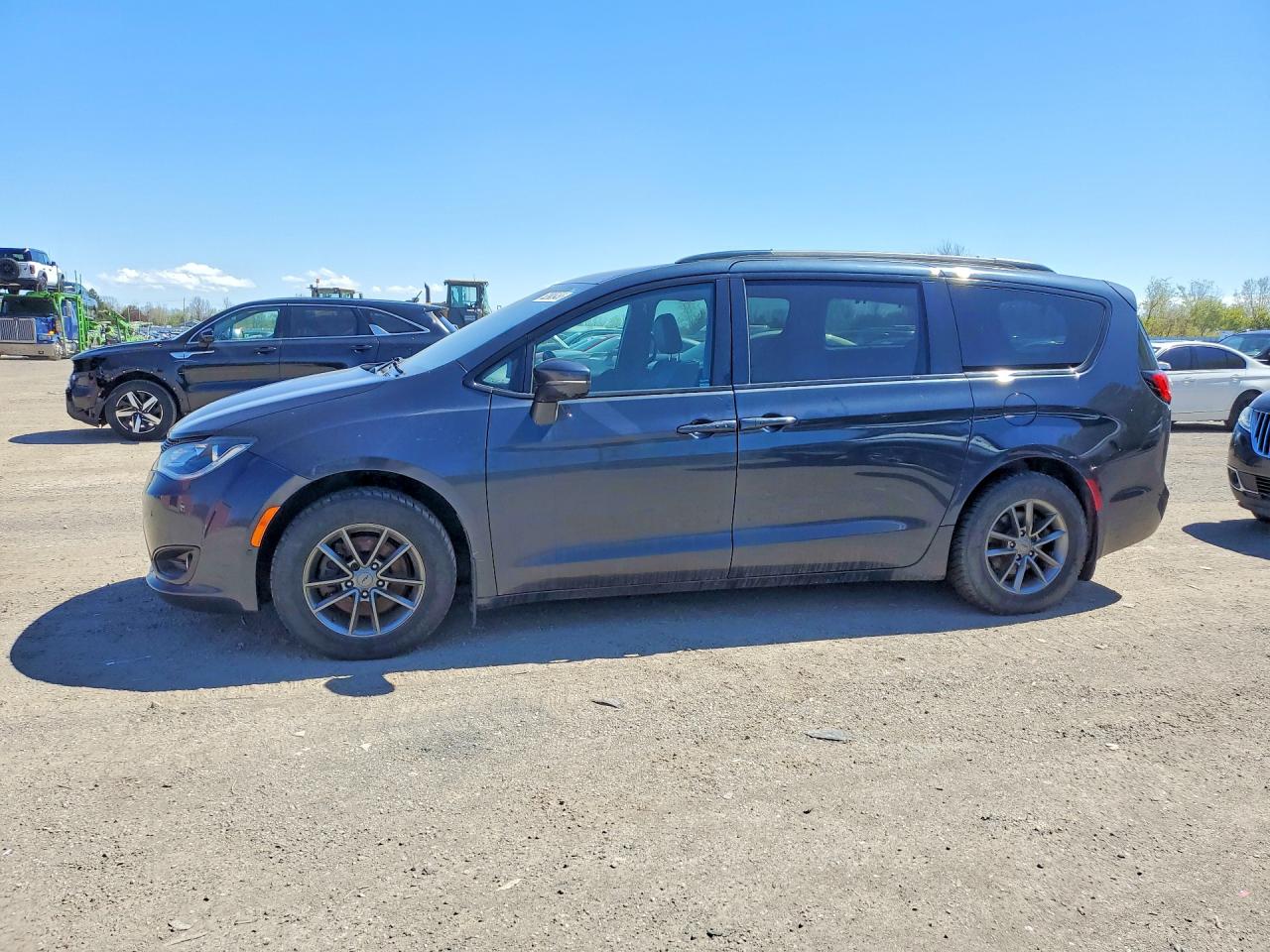 2019 Chrysler Pacifica Limited, VIN 2C4RC1GG0KR634473 — Engine fire