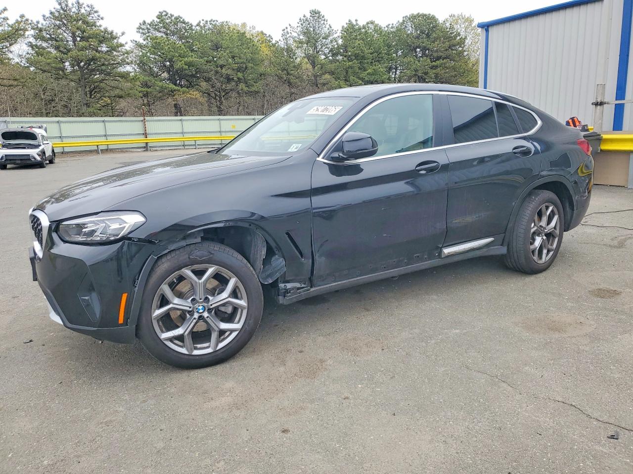 2025 BMW X4 xDrive30i, VIN 5UX33DT01S9108714 — Front end