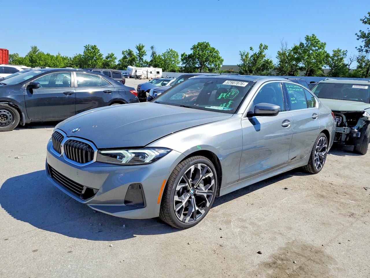 2025 BMW 3 Series 330i xDrive, VIN 3MW89CW06S8F34207 — Roof