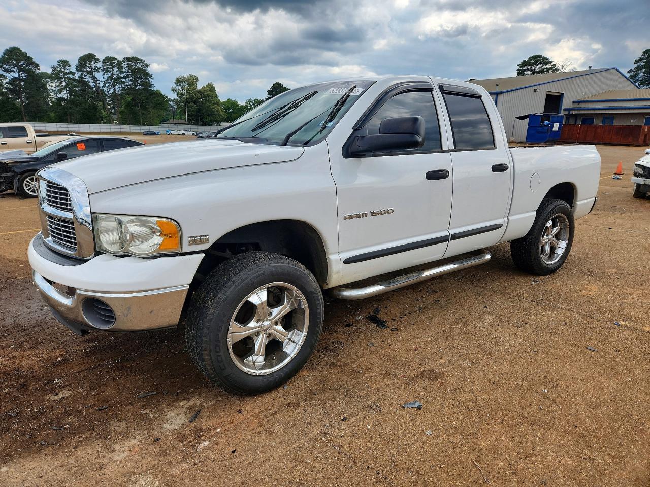 2004 Dodge 1500 SLT, VIN 1D7HU18D14S779669 — Side