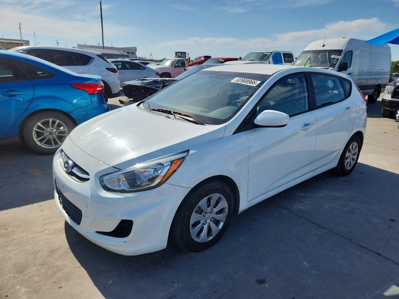 2015 Hyundai Accent GS, VIN KMHCT5AE7FU219739 — Normal wear