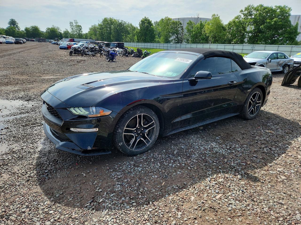 2020 Ford Mustang EcoBoost, VIN 1FATP8UH3L5179882 — Side