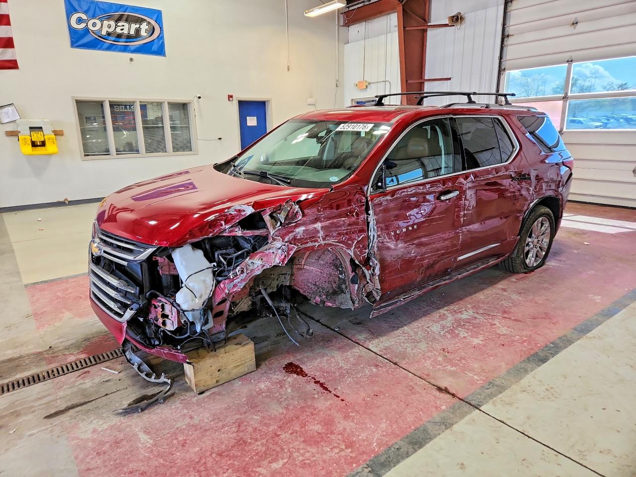 2018 Chevrolet Traverse High Country, VIN 1GNEVKKW7JJ225412 — Side