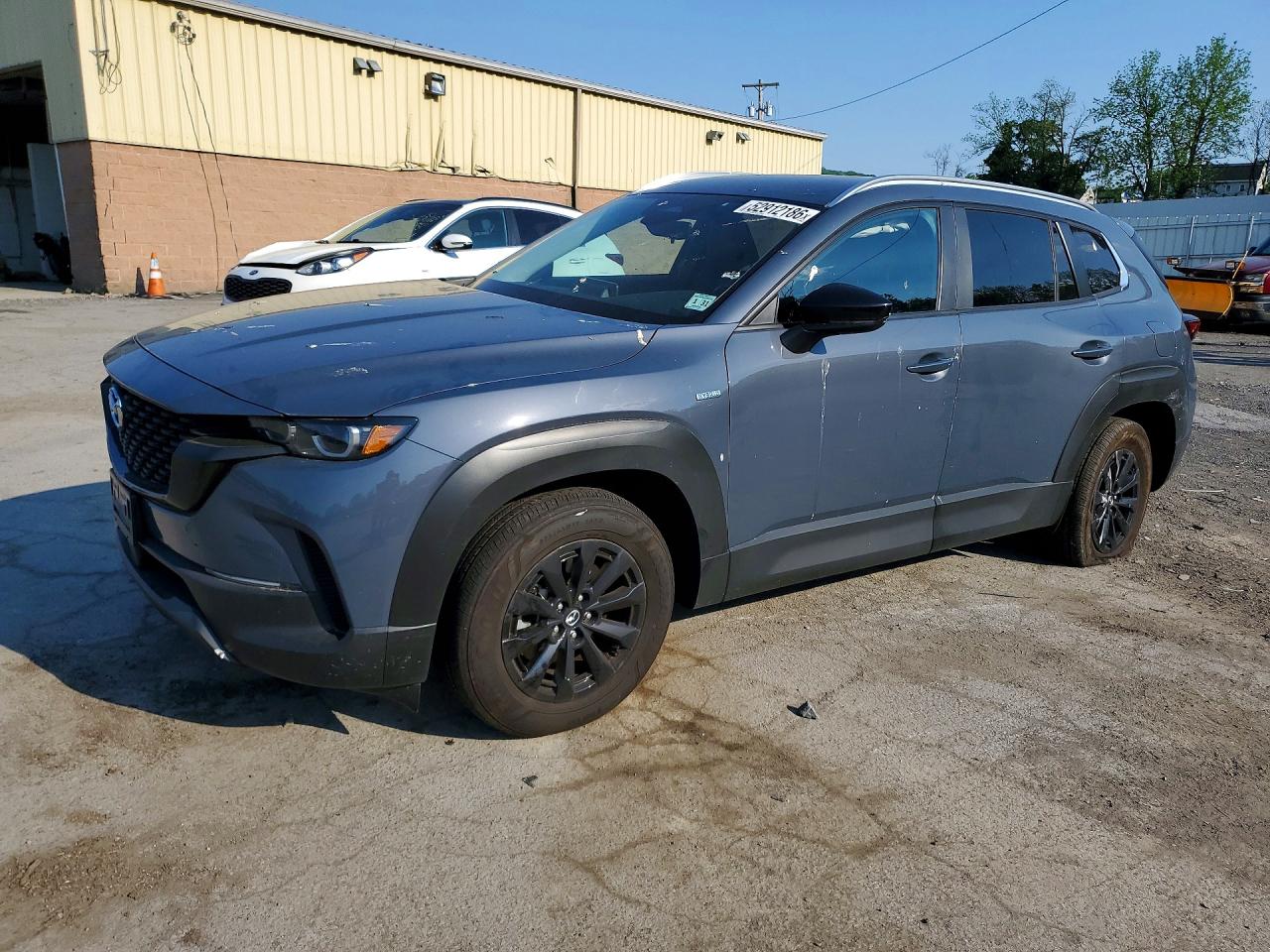 2025 Mazda CX-50 Hybrid Preferred Package, VIN 7MMVAABW4SN141136 — Rear end