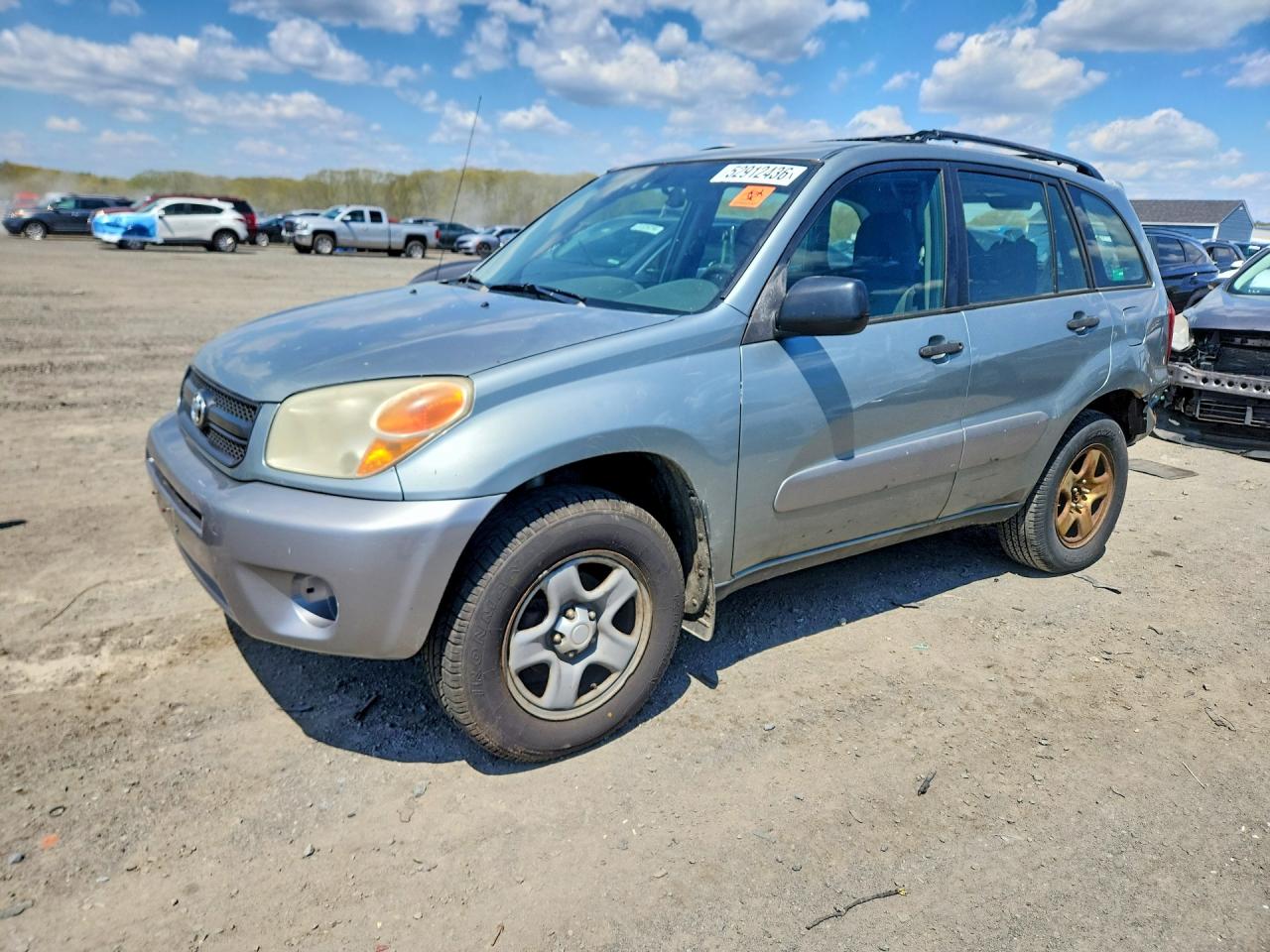 2005 Toyota RAV4, VIN JTEHD20V756046584 — Rear end