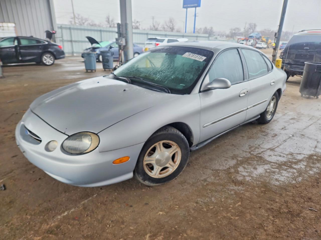 1999 Ford Taurus SE, VIN 1FAFP53U6XA292877 — Side