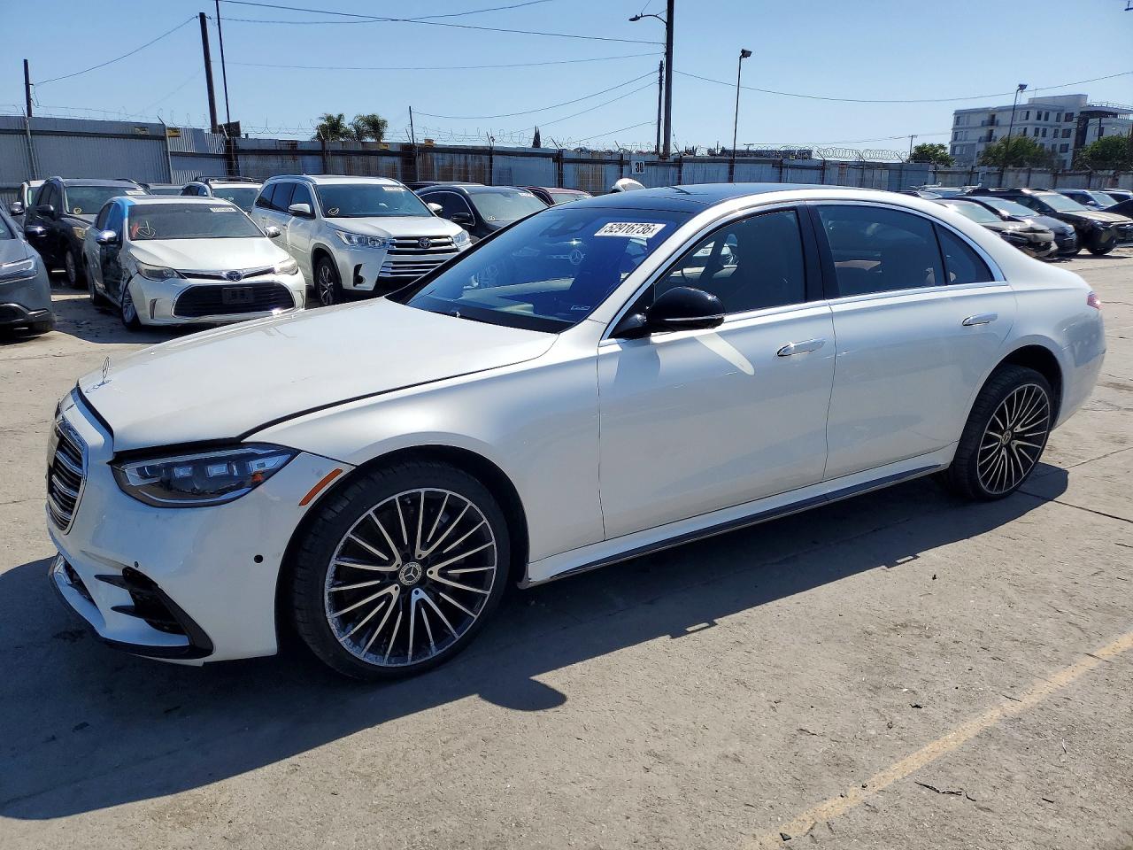2022 Mercedes-Benz S 500, VIN W1K6G6DBXNA076479 — Front end