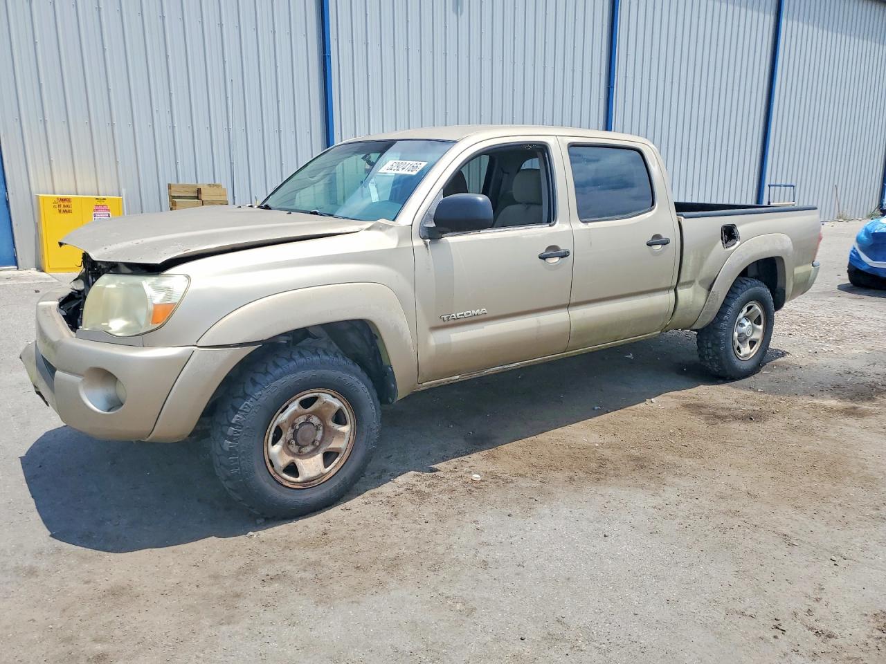 2005 Toyota Tacoma, VIN 3TMMU52N15M001447 — Front end