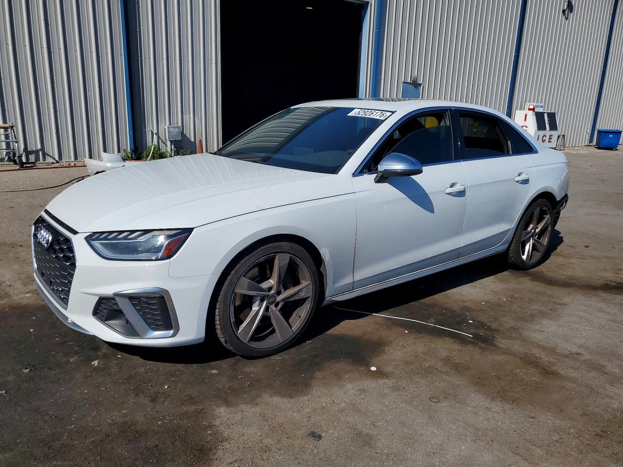 2021 Audi S4 Premium Plus, VIN WAUB4AF4XMA040788 — Rear end