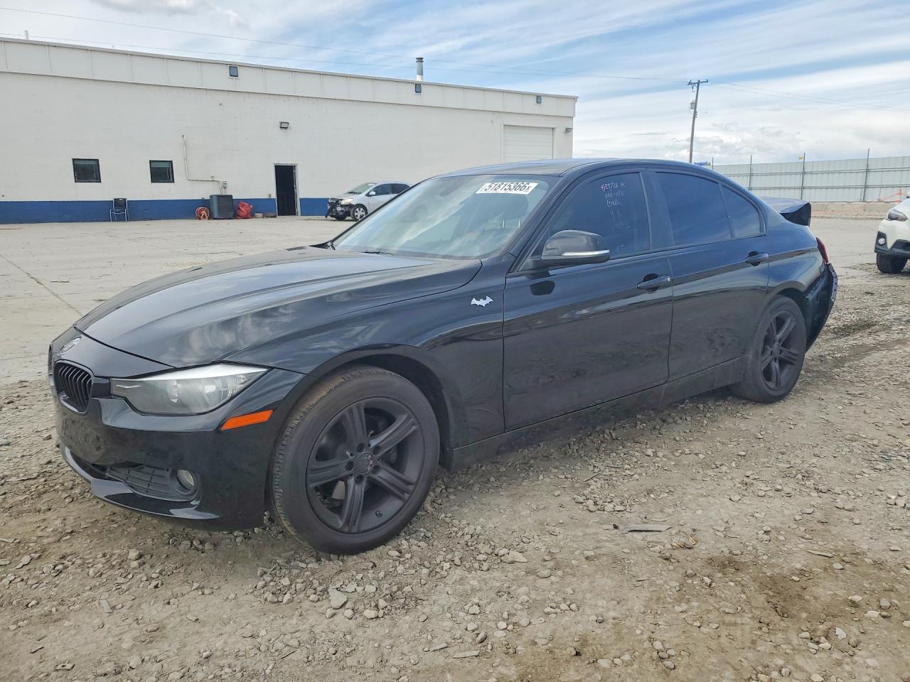 2014 BMW 3 Series 320i xDrive, VIN WBA3C3C58EPV90912 — Rear end