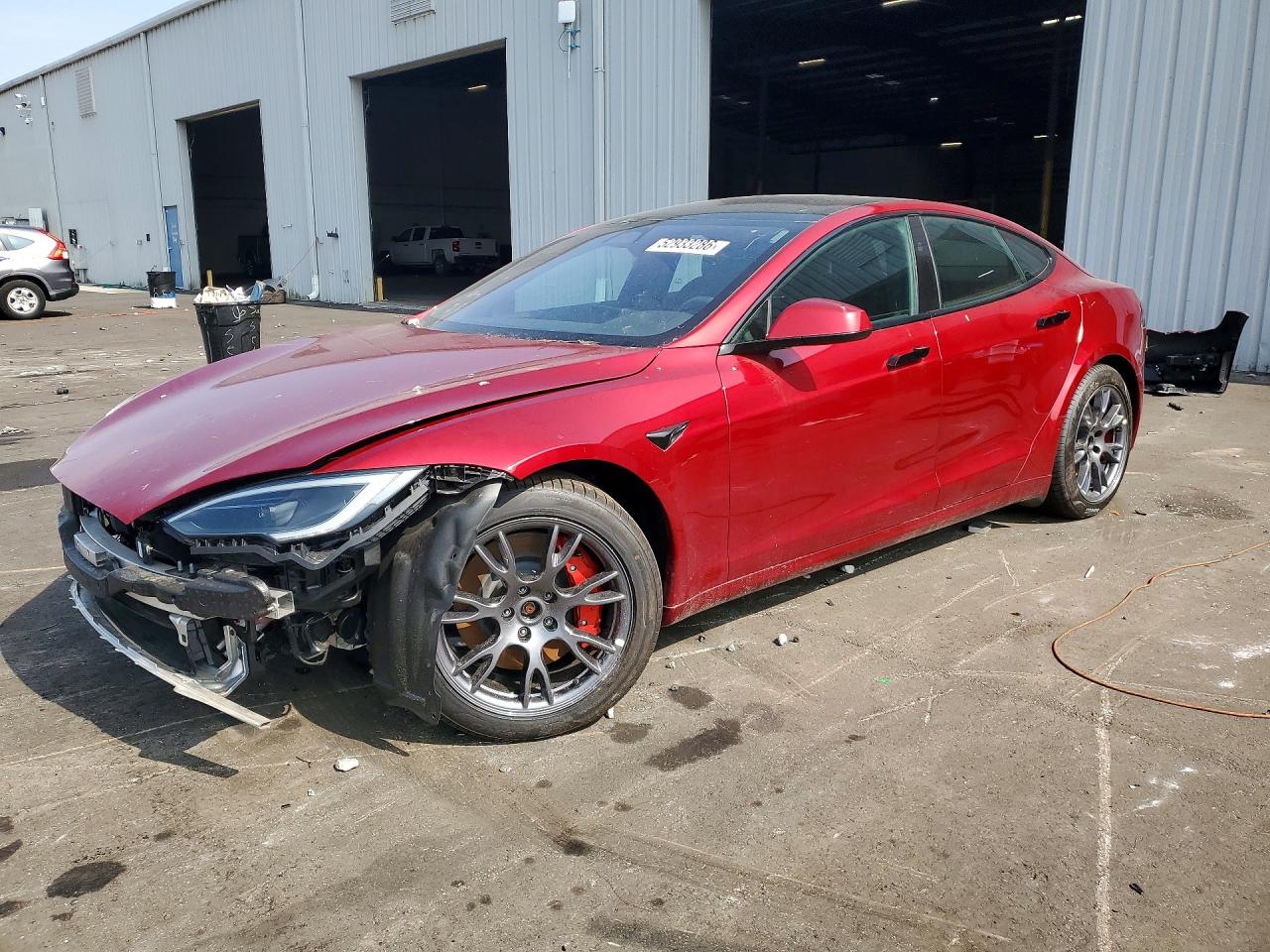 2024 Tesla Model S Plaid, VIN 5YJSA1E63RF534729 — Перед