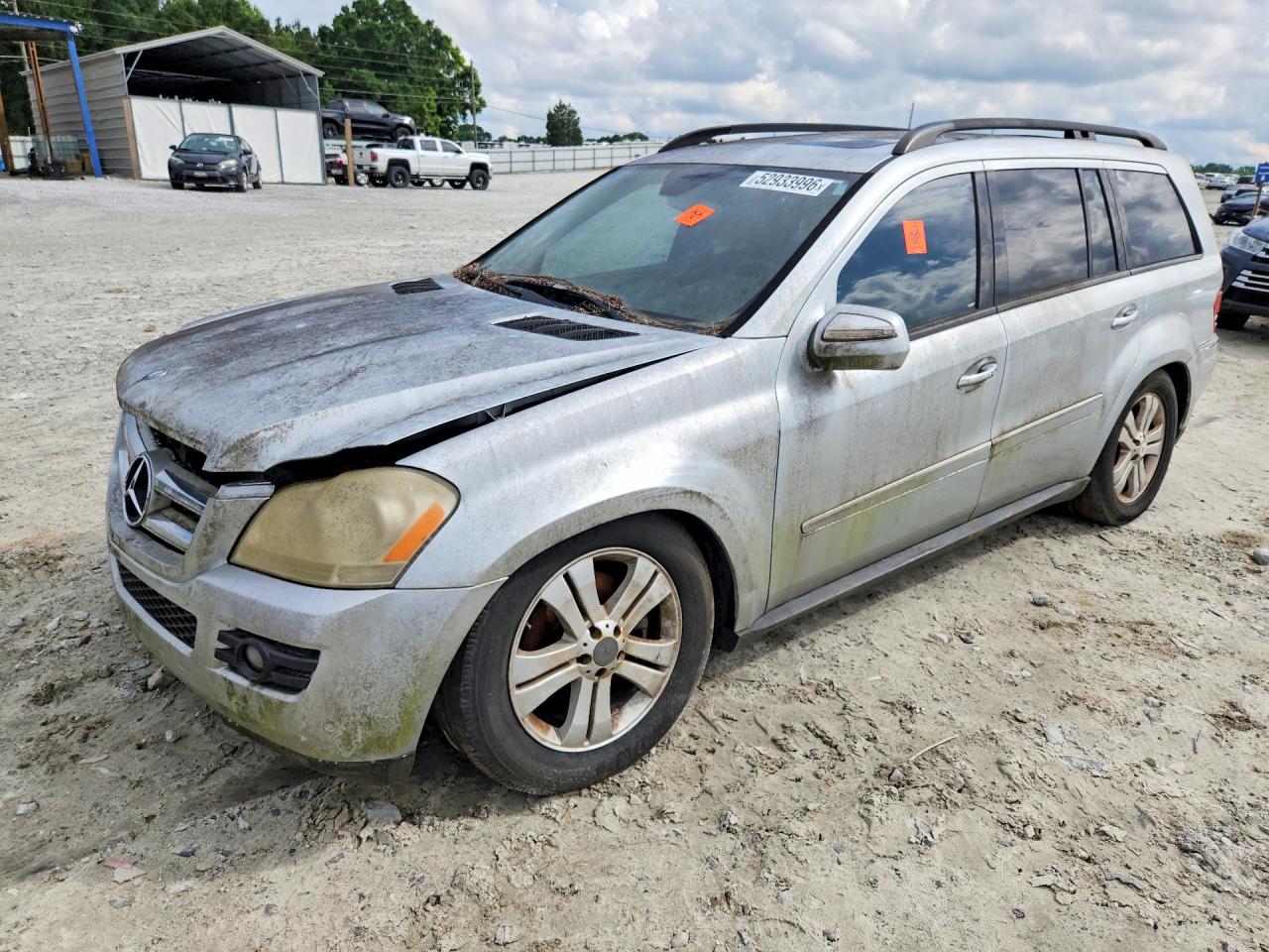2009 Mercedes-Benz GL 450, VIN 4JGBF71E59A457898 — Front end