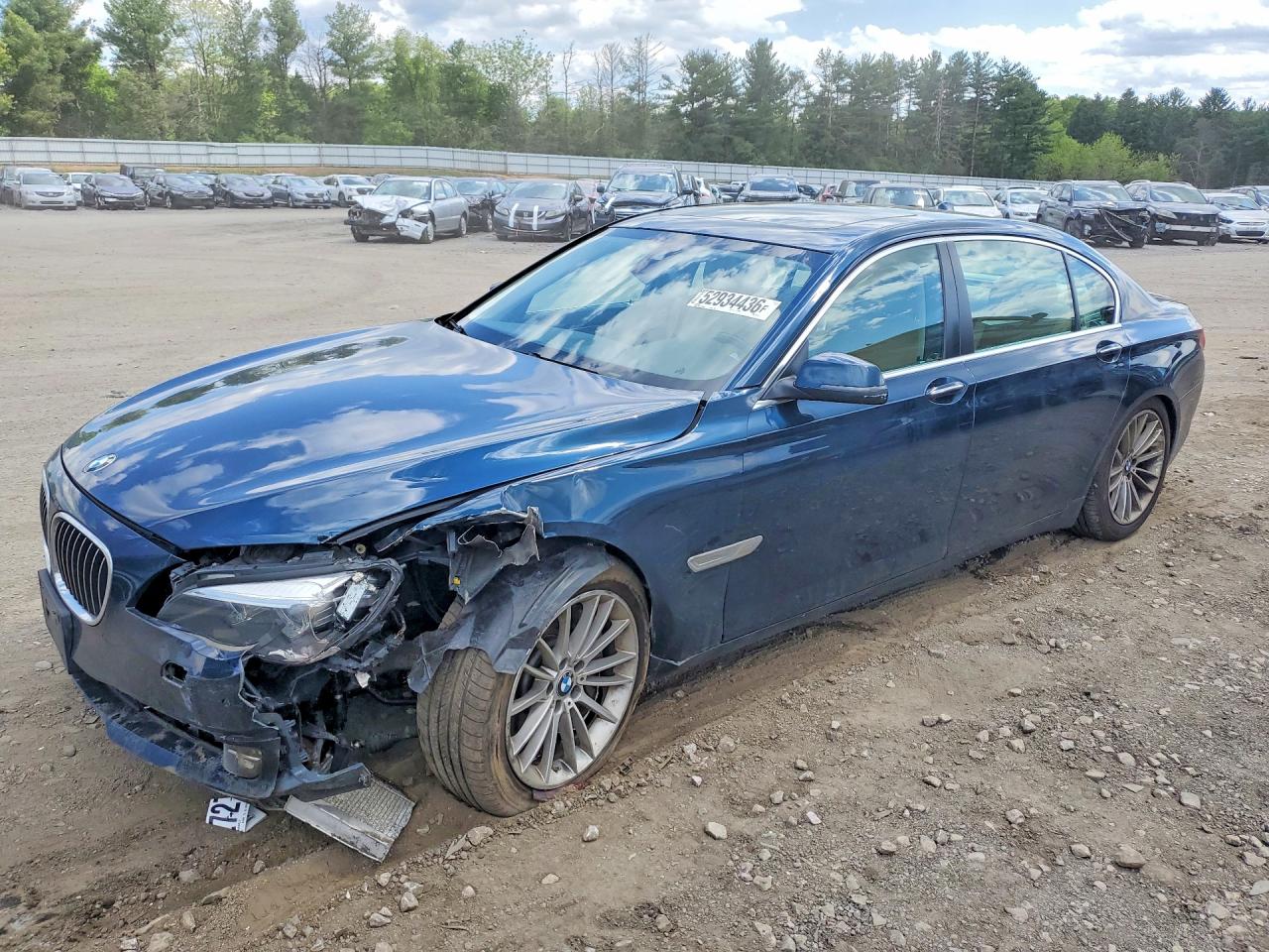 2013 BMW 7 Series 750Li xDrive, VIN WBAYF8C52DD141283 — Front end
