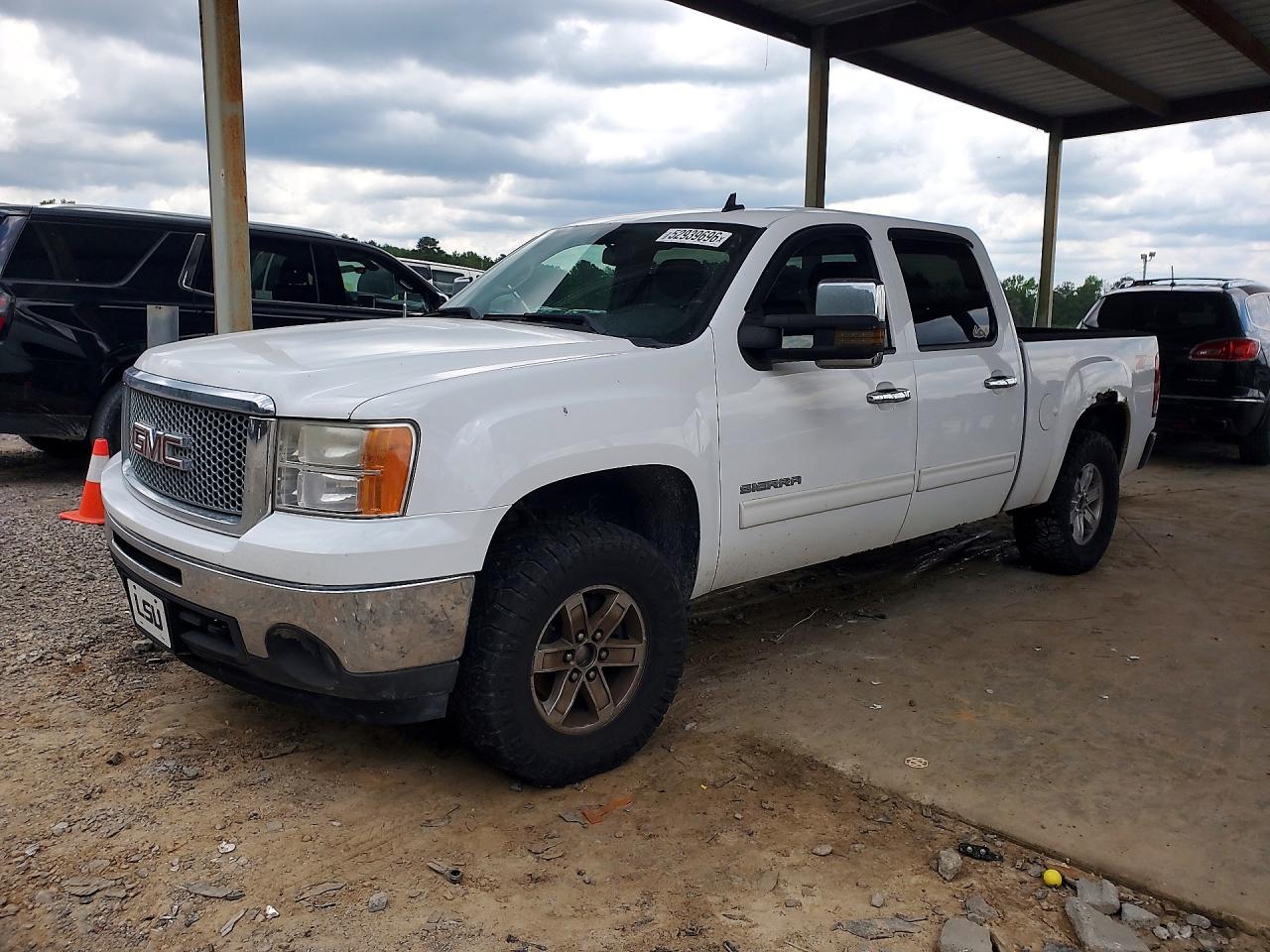 2011 GMC Sierra 1500 SLE, VIN 3GTP2VE3XBG108617 — Normal wear