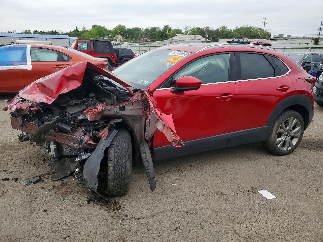 2021 Mazda CX-30 Premium, VIN 3MVDMBDL6MM262936 — Front end