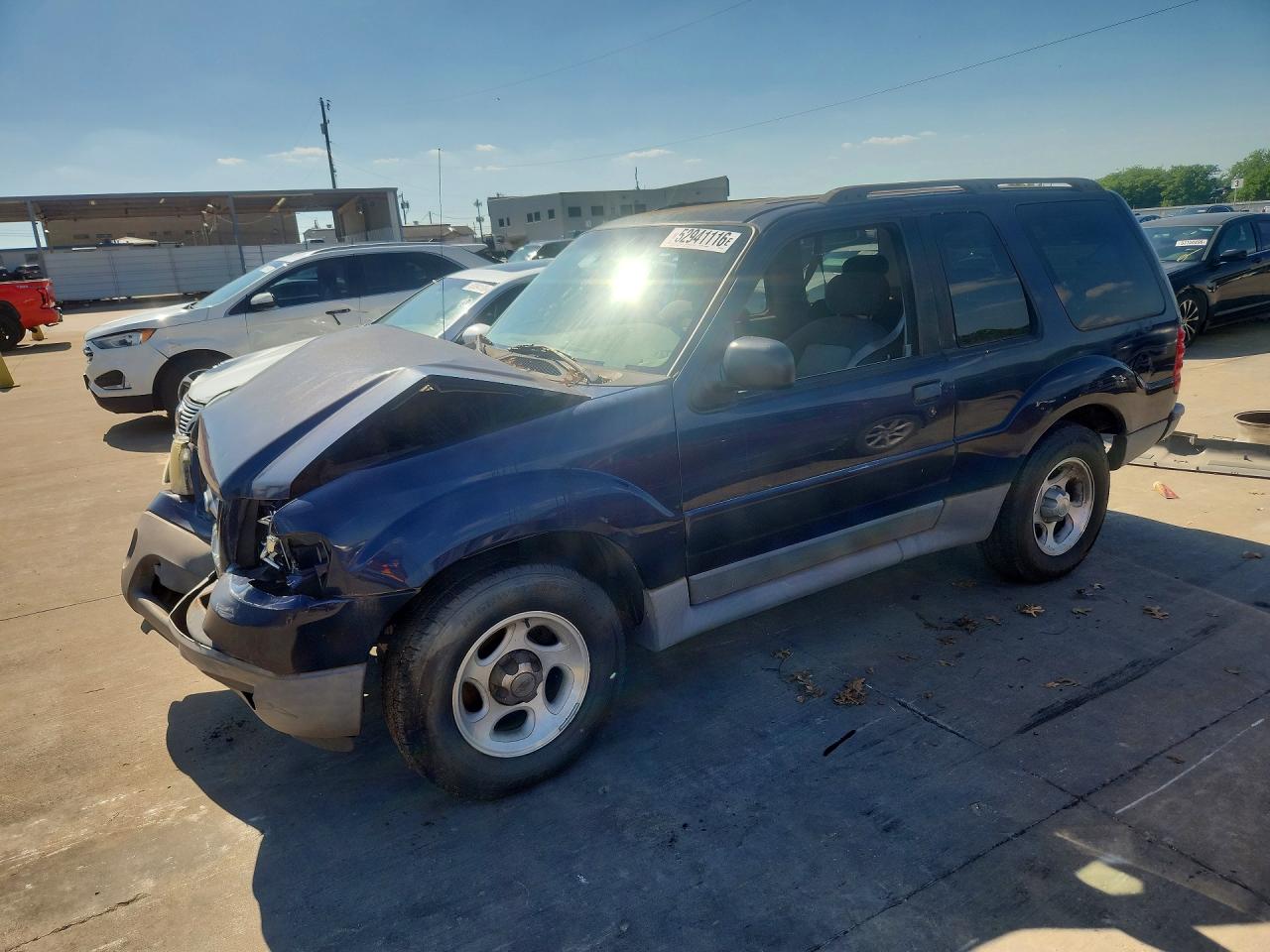 2003 Ford Explorer Sport XLS, VIN 1FMYU60E93UB47416 — Front end