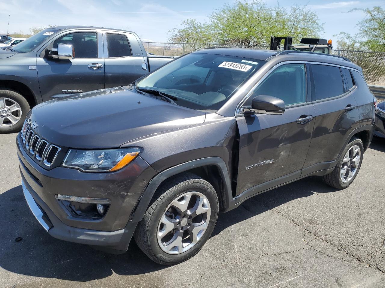 2021 Jeep Compass Limited, VIN 3C4NJDCB9MT556517 — Front end