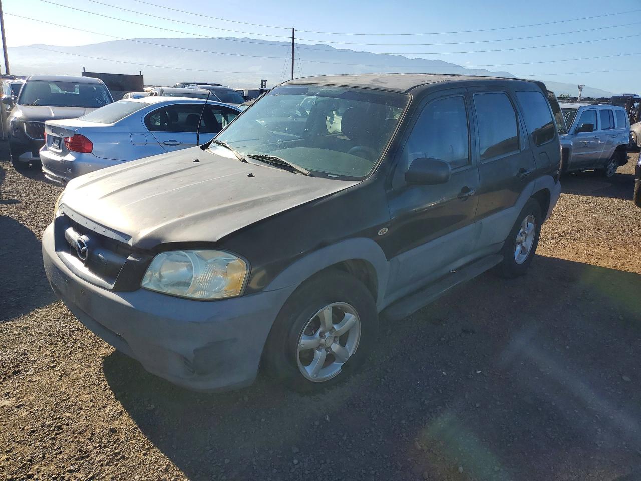 2006 Mazda Tribute i, VIN 4F2YZ02Z46KM04470 — Front end
