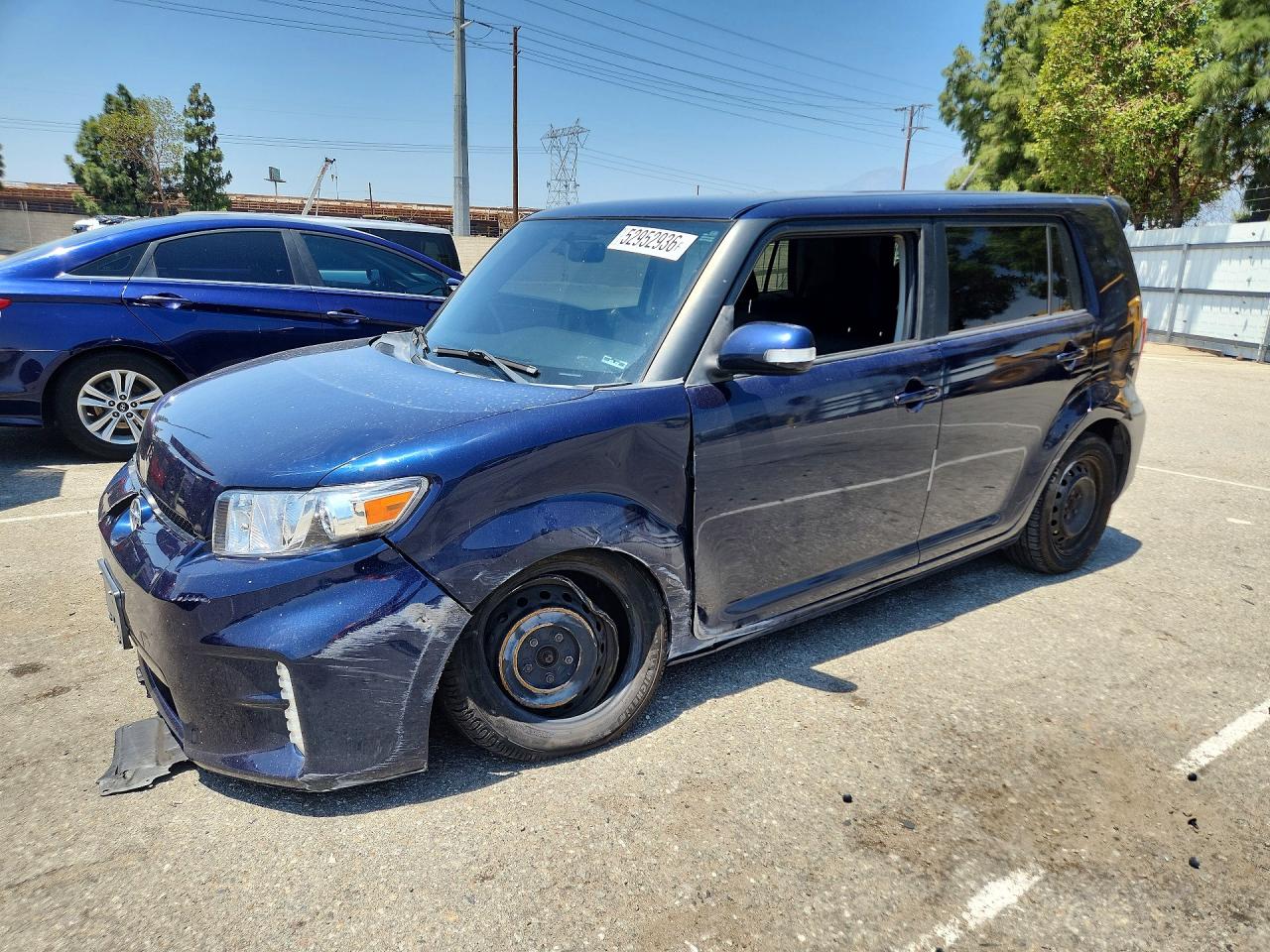 2014 Scion xB, VIN JTLZE4FEXEJ050185 — Front end