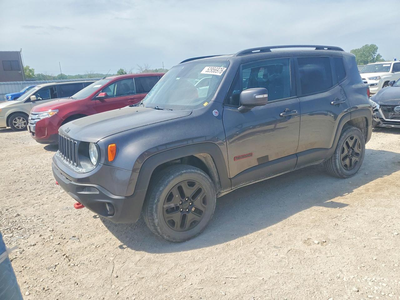 2018 Jeep Renegade Trailhawk, VIN ZACCJBCB4JPG81939 — Град