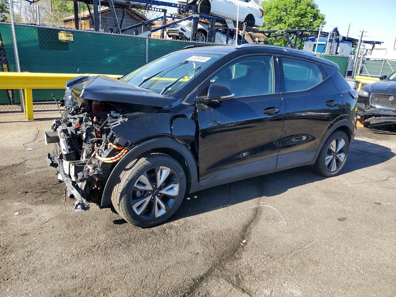 2022 Chevrolet Bolt EUV LT, VIN 1G1FY6S06N4112894 — Front end