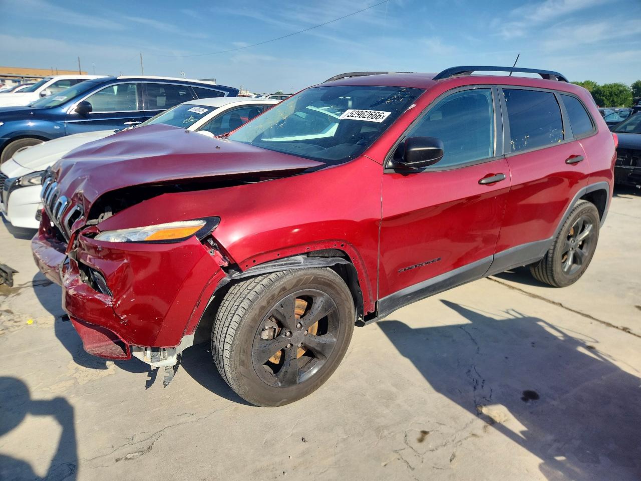 2016 Jeep Cherokee Sport, VIN 1C4PJLAB9GW372778 — Front end