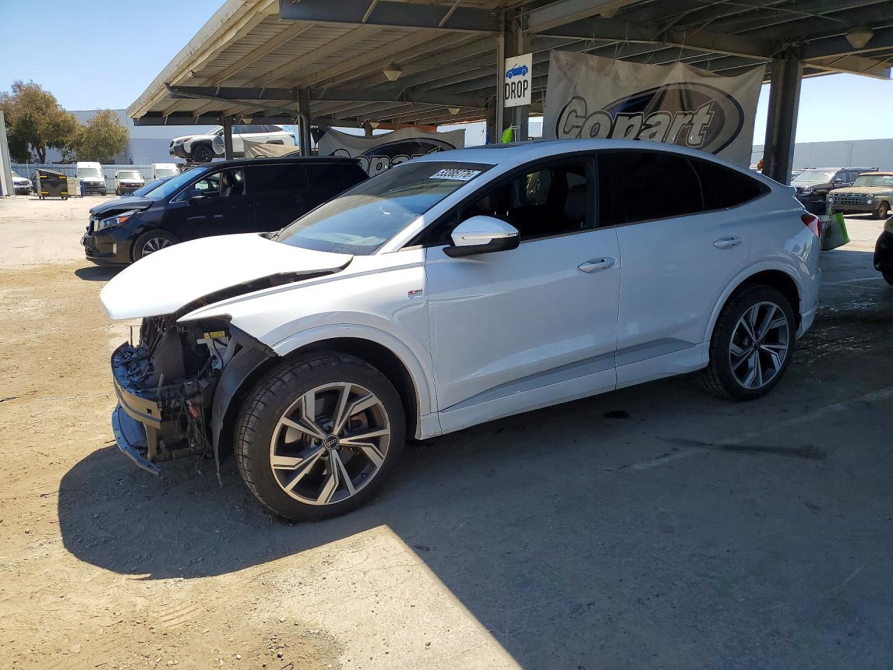 2023 Audi Q4 e-tron Sportback Premium Plus, VIN WA132BFZ3PP076882 — Front end