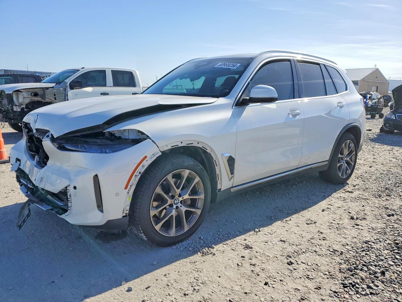 2024 BMW X5 xDrive40i, VIN 5UX23EU0XR9S12161 — Front end